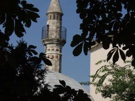 Jakováli Hasszán Pasa dzsámija és minaret – 3. kép
