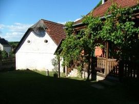 Pincés malom és molnárház
