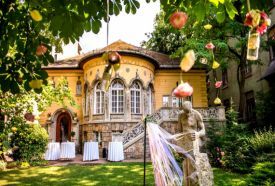 Ádám Villa