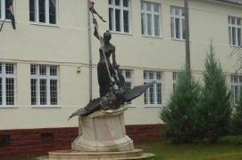 Civitas Fortissima szobor – 3. kép