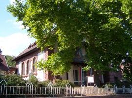 Szent Imre plébániatemplom és Szent Jobb kápolna – 3. kép