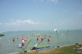 Platán strand