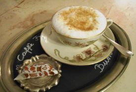 Caffe Frizzo, könyves kávézó