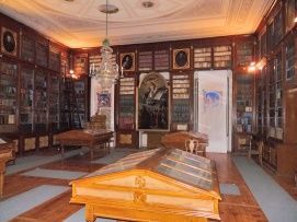 Egyházmegyei Kincstár és Könyvtár - volt papnevelde