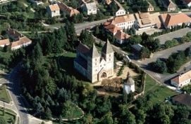Jáki templom és a Szent Jakab-kápolna – 3. kép