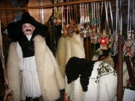Népviseletes Babamúzeum – 3. kép