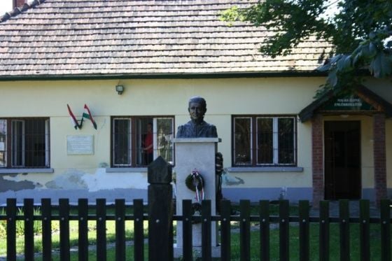 Mauks Ilona Emlékház és emlékpark