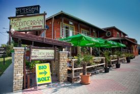 Mediterrán Kávézó és Grillterasz