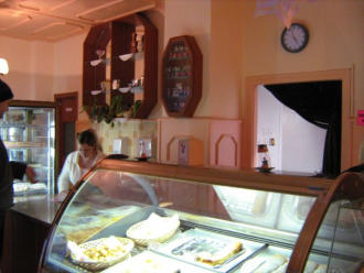 Dominó Cukrászda – 3. kép