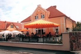 Schőnig Cukrászda és Kávéház