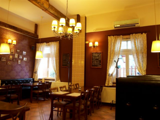 VakVarjú Buda Vendéglő – 3. kép