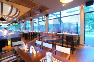 Le Bistro