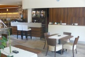 Crystal Restaurant and Café – 2. kép
