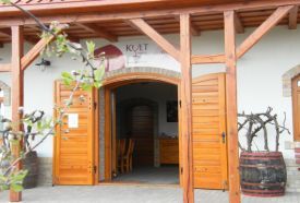 KultPince – Monori Pincefalu