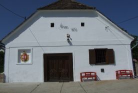 Merfelsz Pince