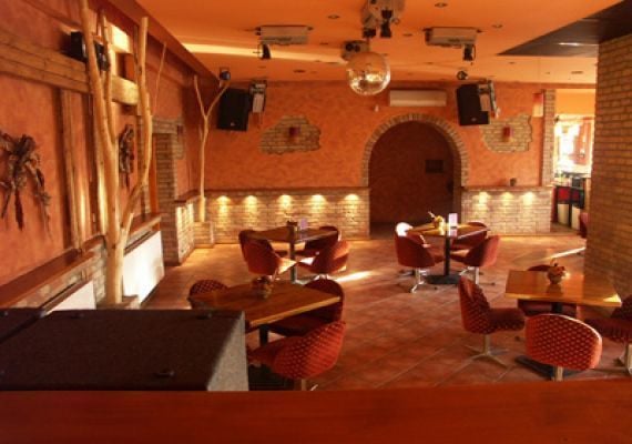 Tulipán Café és Pizzéria
