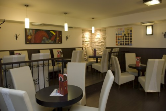 Marlenka Stefánia Café
