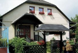 Vöröskő Vendéglő