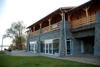 Dunai Gyöngy Yachtkikötő és Bárka Vendéglő – 3. kép