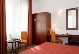 Mercure Budapest Metropol Metro Snack Bar – 5. kép