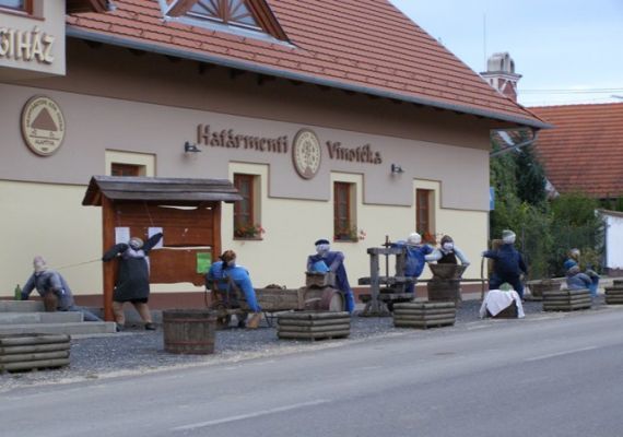 Határmenti Vinotéka