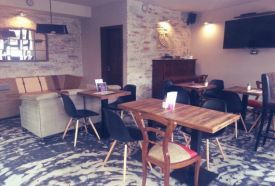Páva Cafe & Lounge