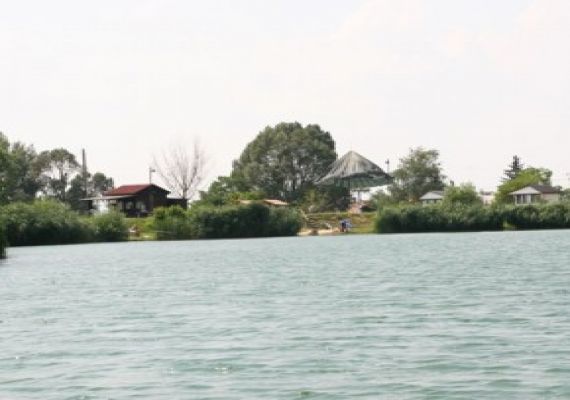 Erdőkertesi Pisztrángos tó