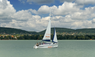 Vitorlás kölcsönzés, hajóbérlés, vitorlás oktatás a Balatonon