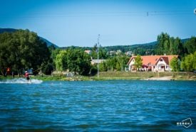 Berek Wakeboard és Lovarda