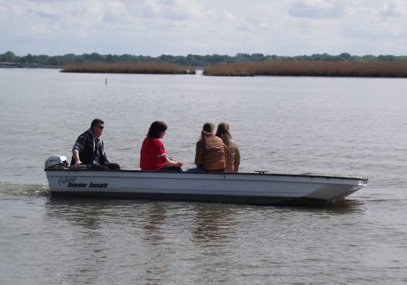 Tisza-tavi Ökocentrum Kikötő
