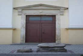 Református templom és szégyenkő – 3. kép