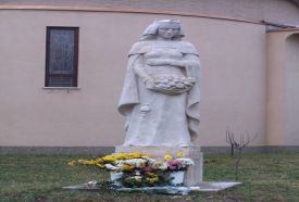 Szent Erzsébet szobor