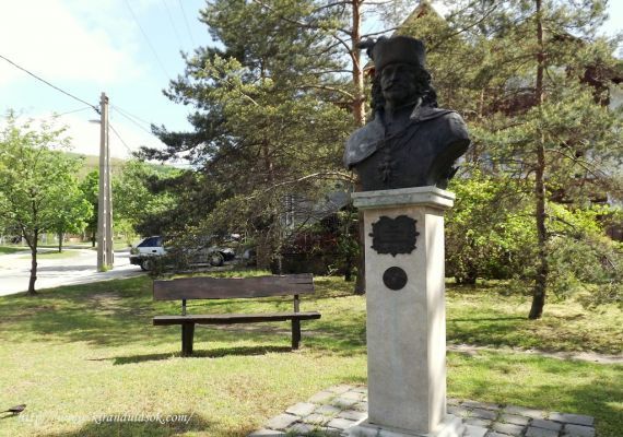 II. Rákóczi Ferenc fejedelem szobra