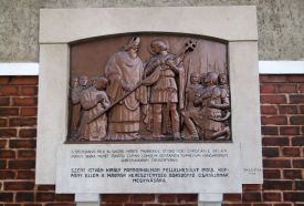 Szent István dombormű