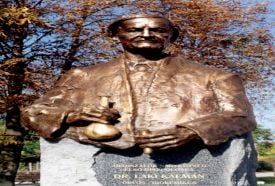 Dr. Laki Kálmán mellszobra