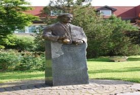 Dr. Laki Kálmán mellszobra – 3. kép