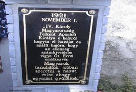 IV. Károly Emlékmű és Lépcső