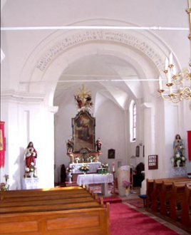 Szent István római katolikus templom és harangláb