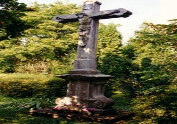 Templomkert Kőkeresztje
