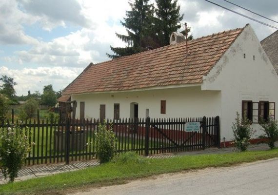 Bezenyei Horvát Tájház