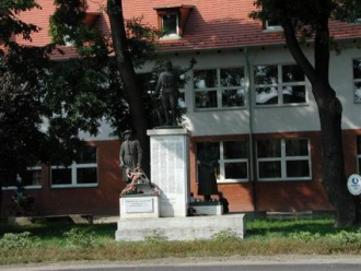 Világháborús emlékmű