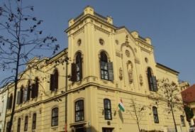 Volt zárda épület