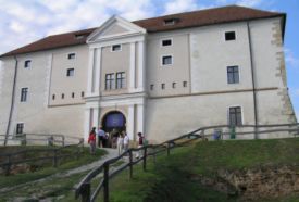 Ozorai Várkastély