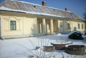 Tiszttartó Lak