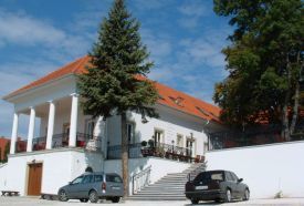 Helikon Taverna