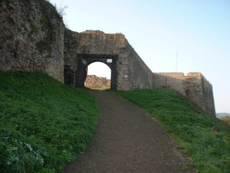 Várrom