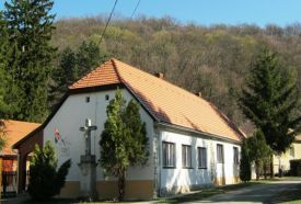 Faluház-Erdészeti emlékhely