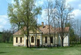 Illyés Gyula Első Iskolája