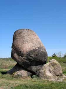 Gránit ingókövek