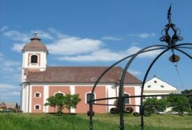 Szent Ignác Római Katolikus templom – 2. kép